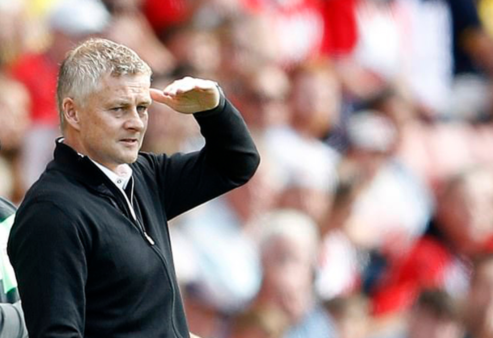  法兰克福主教练赛后批评裁判判罚引发争议  